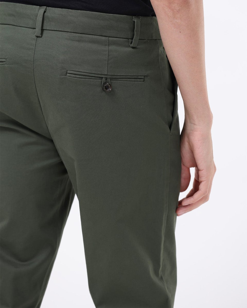 TAILORAEDGE Signature Chinos In Pine Olive