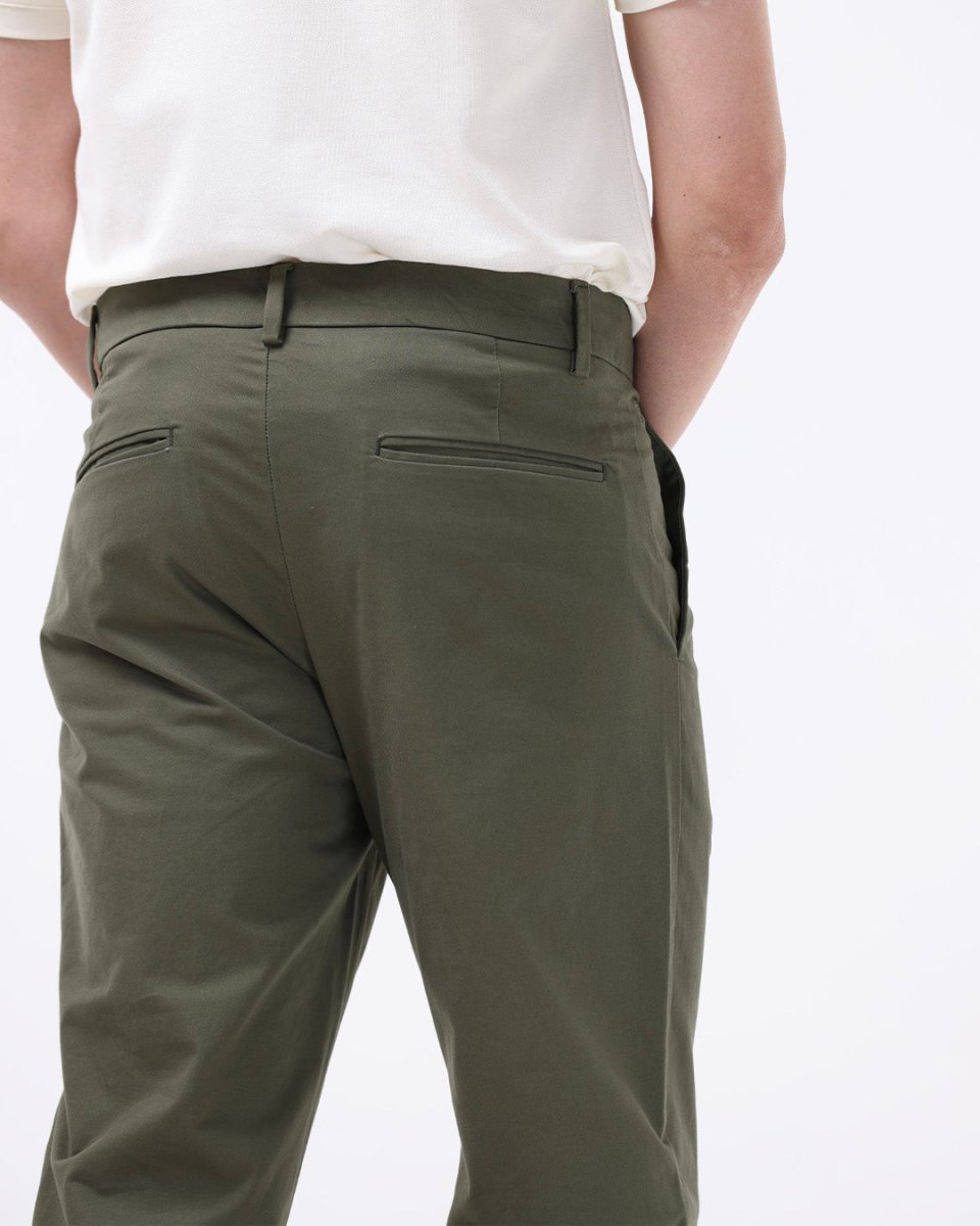 TAILORAEDGE Soft Cotton Chinos In Olive