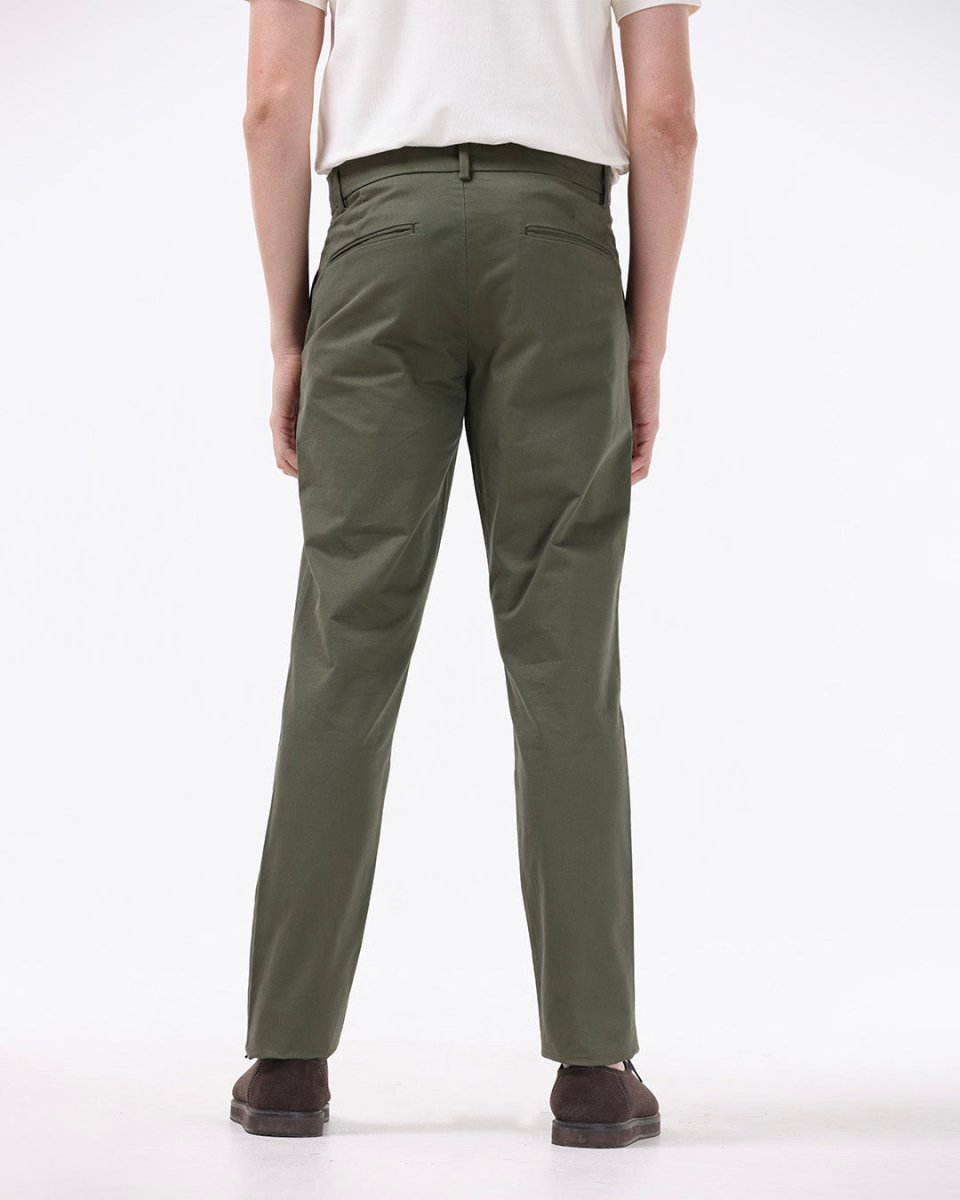 TAILORAEDGE Soft Cotton Chinos In Olive