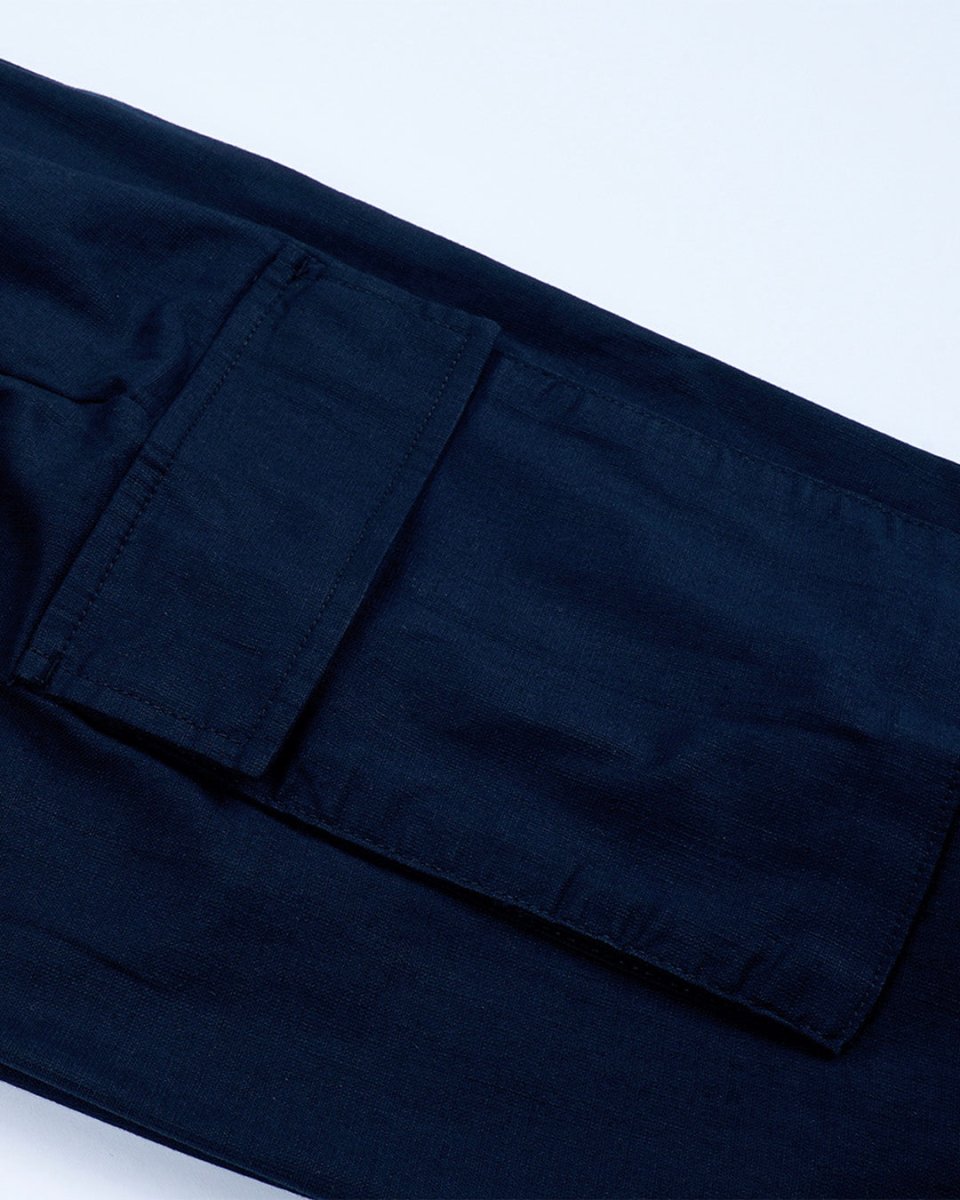 TAILORAEDGE Textured Relaxed Flexiwaist Cargo In Navy